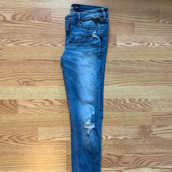 hollister super skinny jeans - Picture 2 of 7